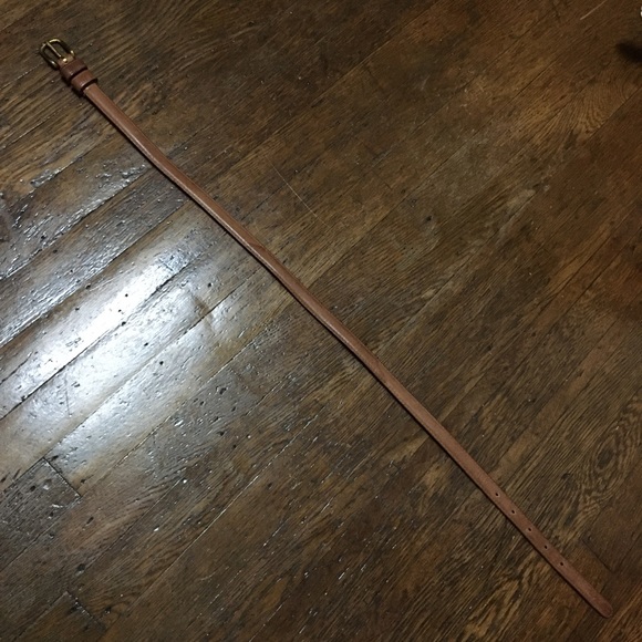 Coach Leather Belt. Made of cowhide and brass - Picture 5 of 16